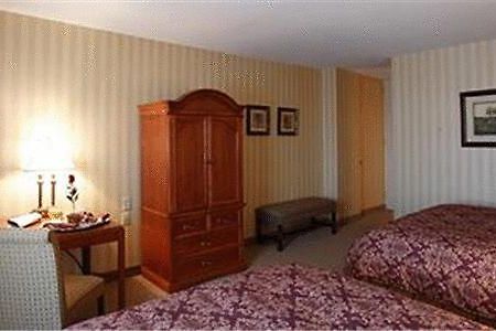 Hotel Brunswick Lancaster Room photo